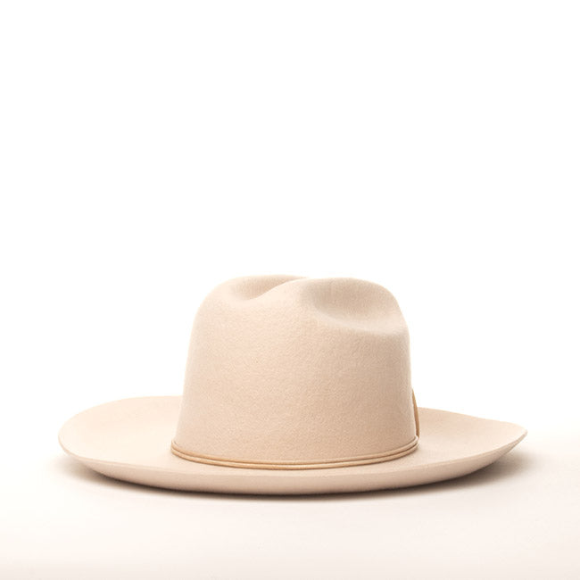 Austin beige wool  hat with classic cattleman crease and structured brim, artisan-crafted for a modern western look by Per Lei New York.