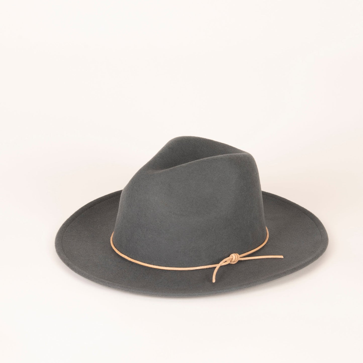 The Desoto wool hat is a soft structured fedora with a sewn edge and made of 100% sustainable Australian wool with leather cord detail. 